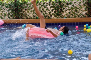 Ponly Pool Villa Huahin 4 Bedroom With BBQ Facilities & Karaoke For 8-25 Pax